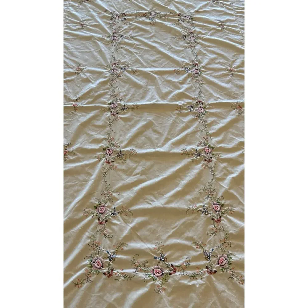 Vintage Handmade Tablecloth Embroidered Applique Flowers Butterflies 64